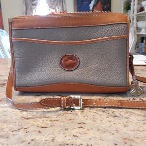 Dooney & Bourke leather bag- Excellent Condition!!